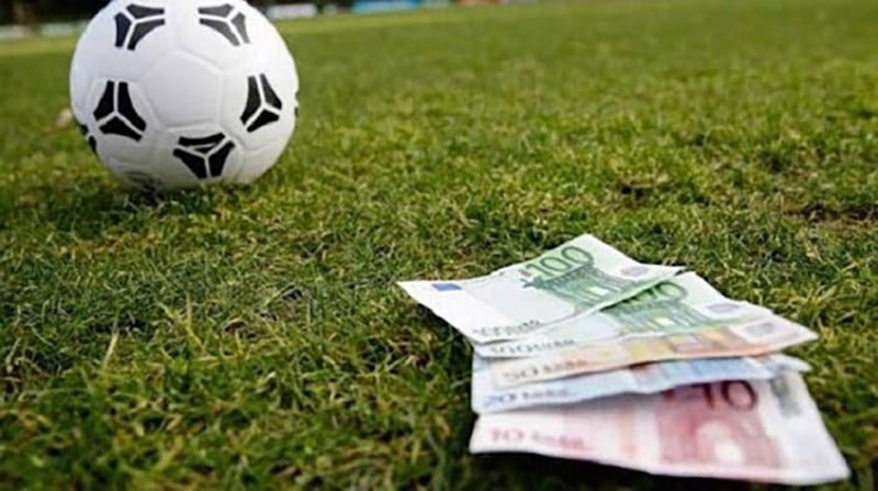 Sử dụng phần mềm để bào tiền cỏ trong cá độ bóng đá