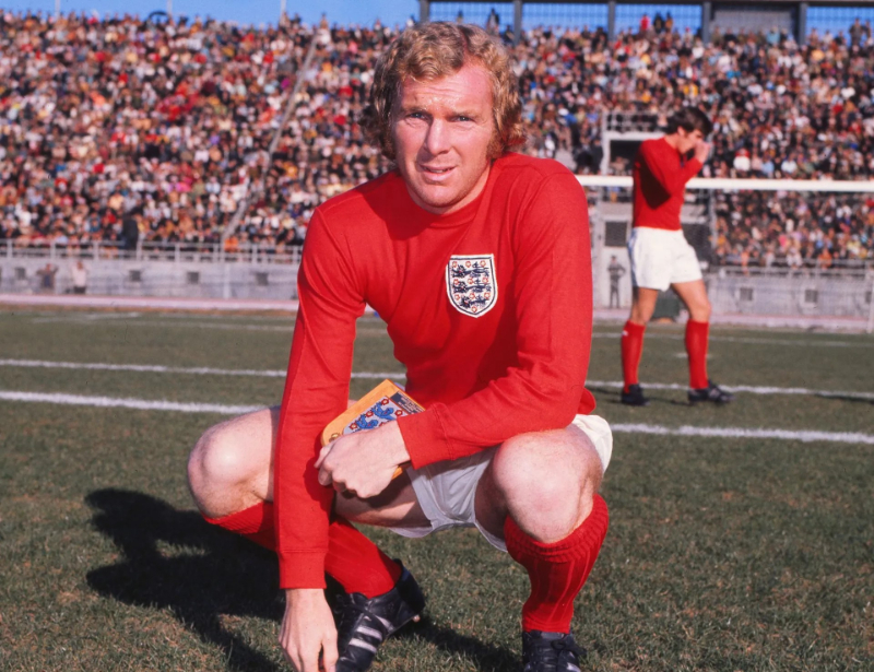 Hậu vệ trung tâm hay nhất thế giới - Bobby Moore