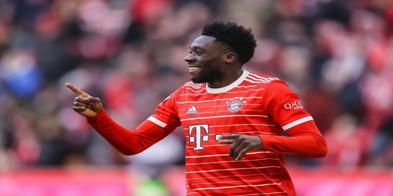 Alphonso Davies là cái tên trong danh sách top hậu vệ cánh trái hay nhất thế giới
